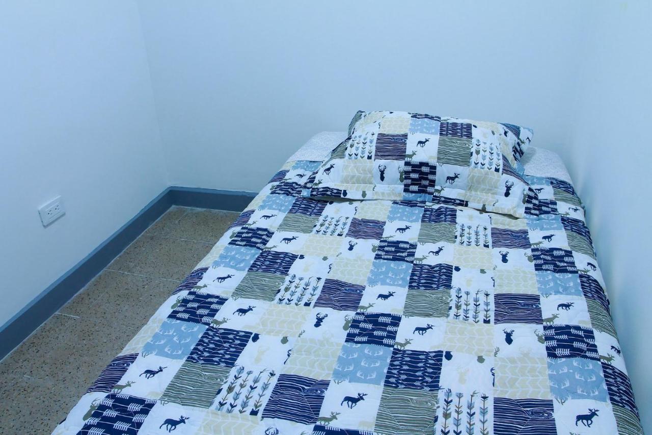 Casa Tuvia Parque Hostel Medellín Kültér fotó