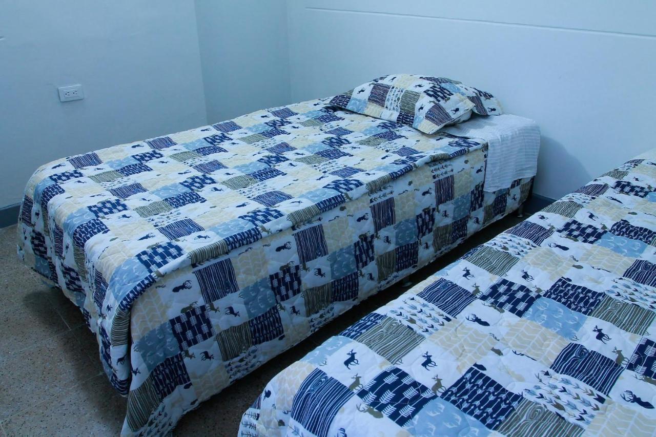 Casa Tuvia Parque Hostel Medellín Kültér fotó